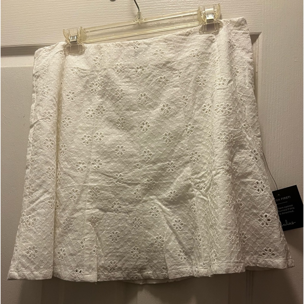While skirt